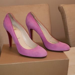 Christian Louboutin simple pump 41